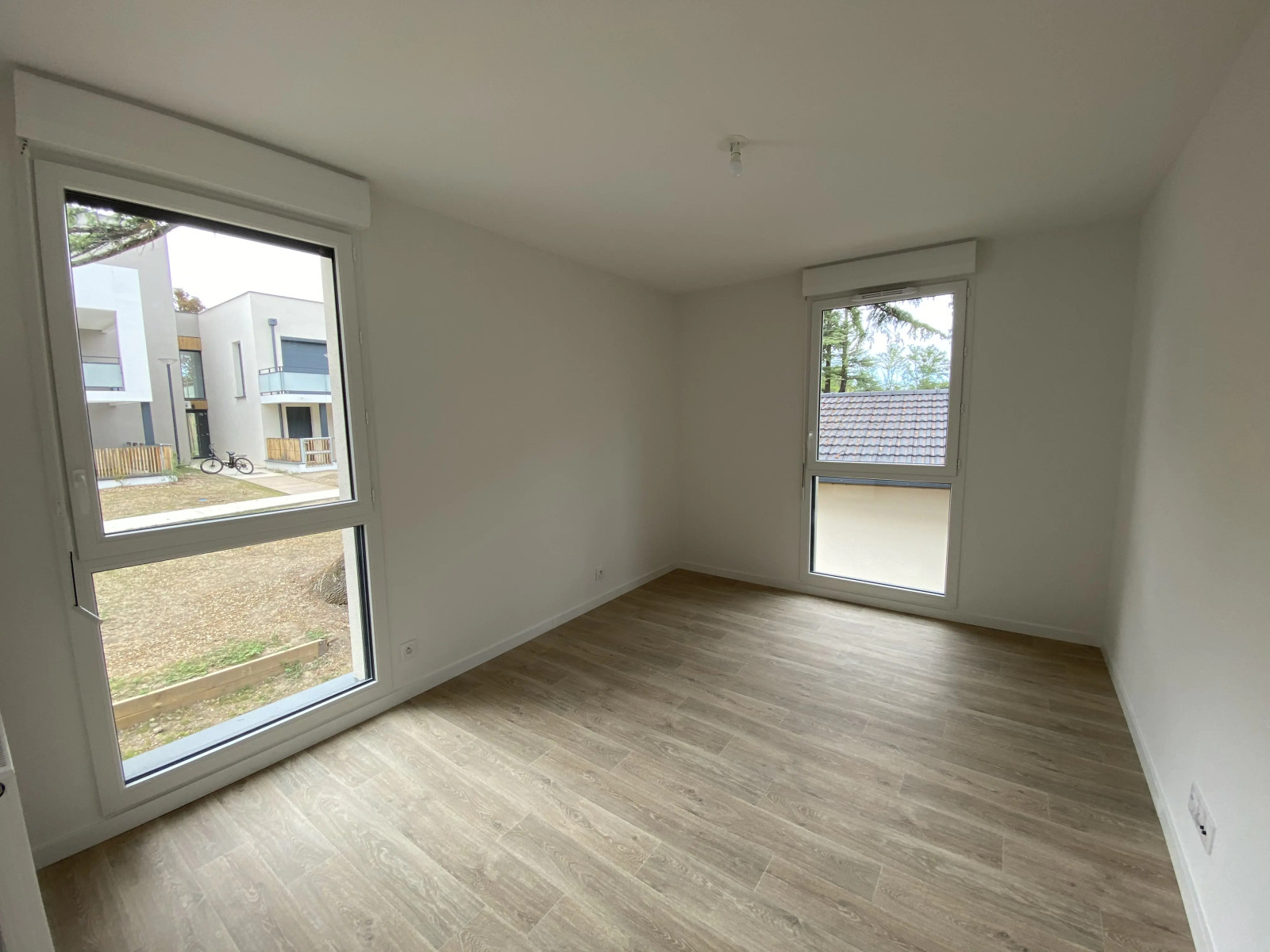 
                                                Location
                                                 Appartement T2 45m² à null
