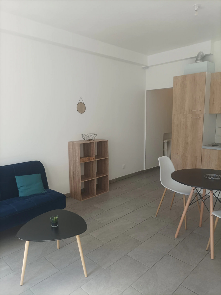 Location
                                                 Appartement T2 47m² à Châtellerault