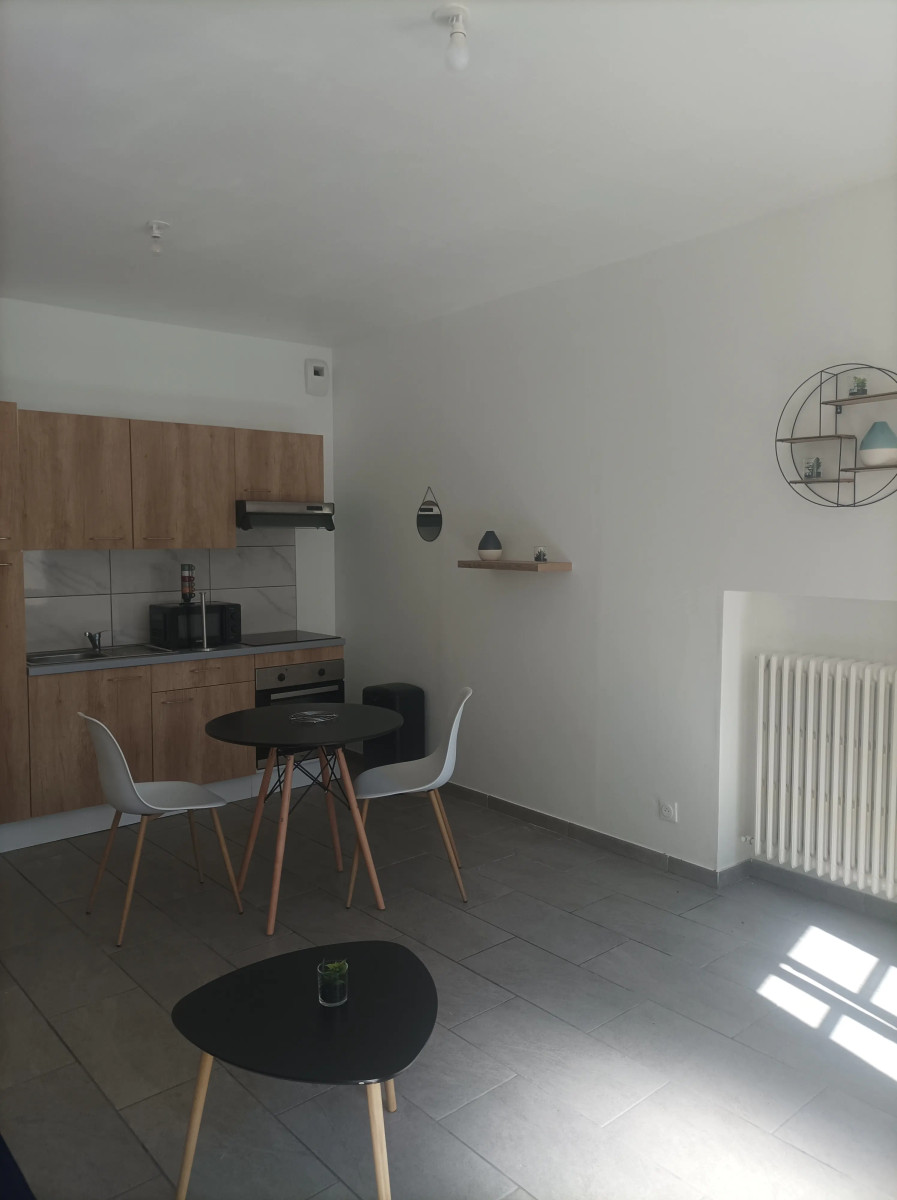 
                                                Location
                                                 Appartement T2 47m² à Châtellerault