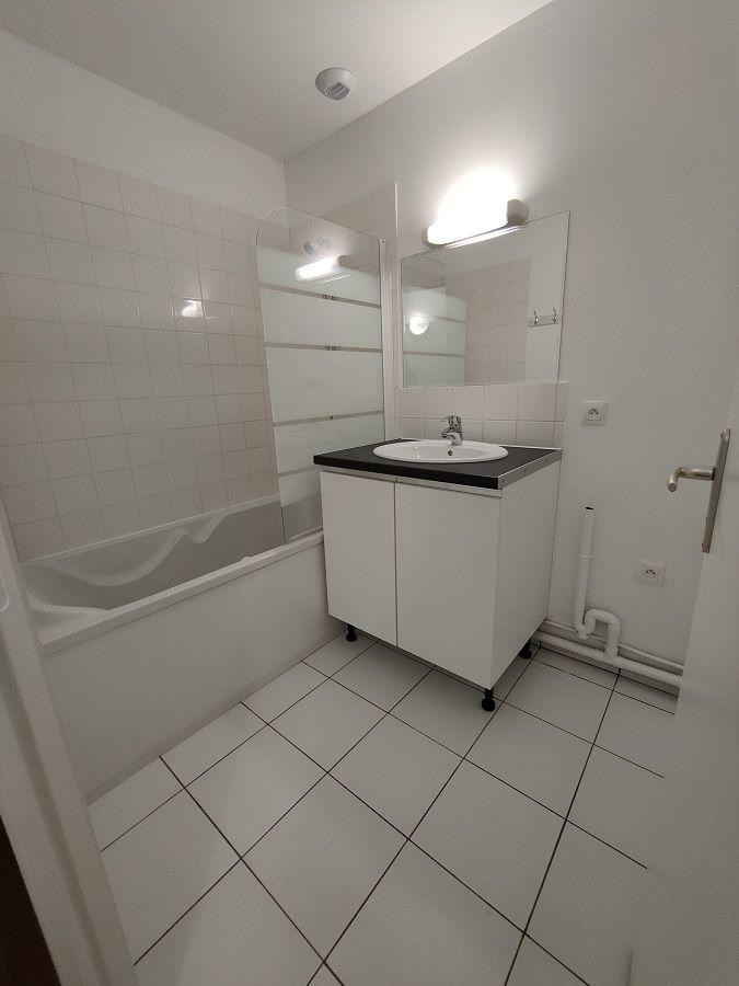 
                                                Location
                                                 Appartement T2 50 m2 à Tourcoing à louer de suite