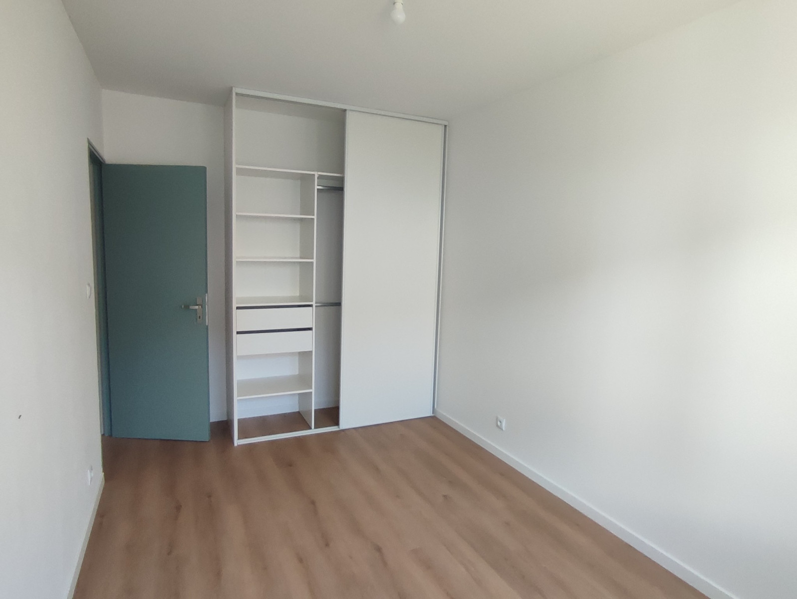 
                                                Location
                                                 Appartement T2 50m² à Bordeaux