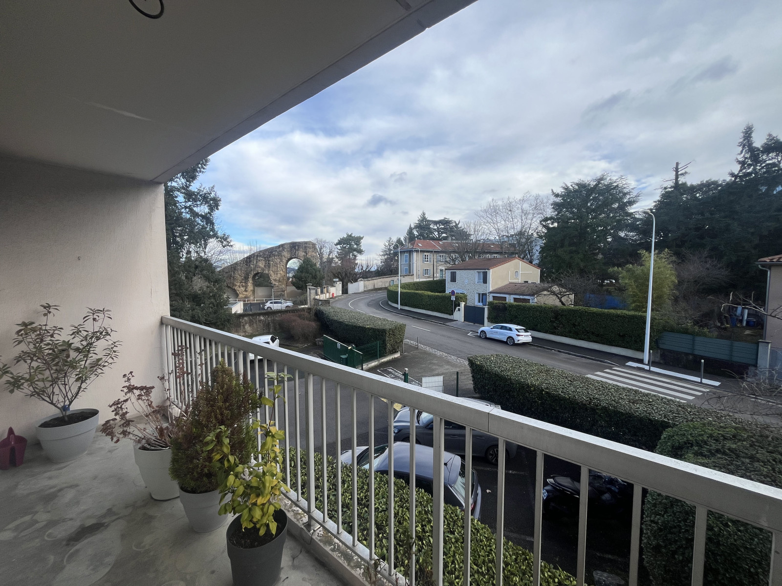 
                                                Vente
                                                 Appartement T2 - 51 m2 - quartier Aqueducs / Parc de la Garde