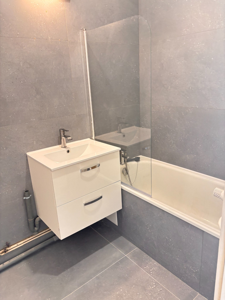 
                                                Location
                                                 Appartement T2 52.57m² à Saint-Étienne
