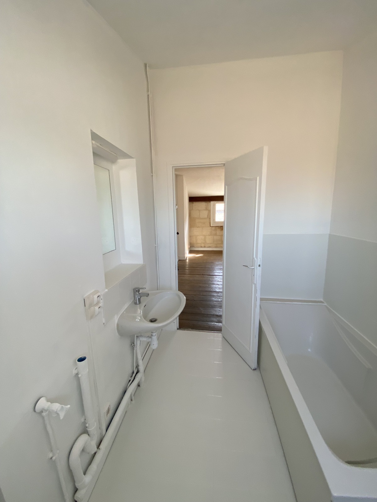 
                                                Location
                                                 Appartement T2 52m²