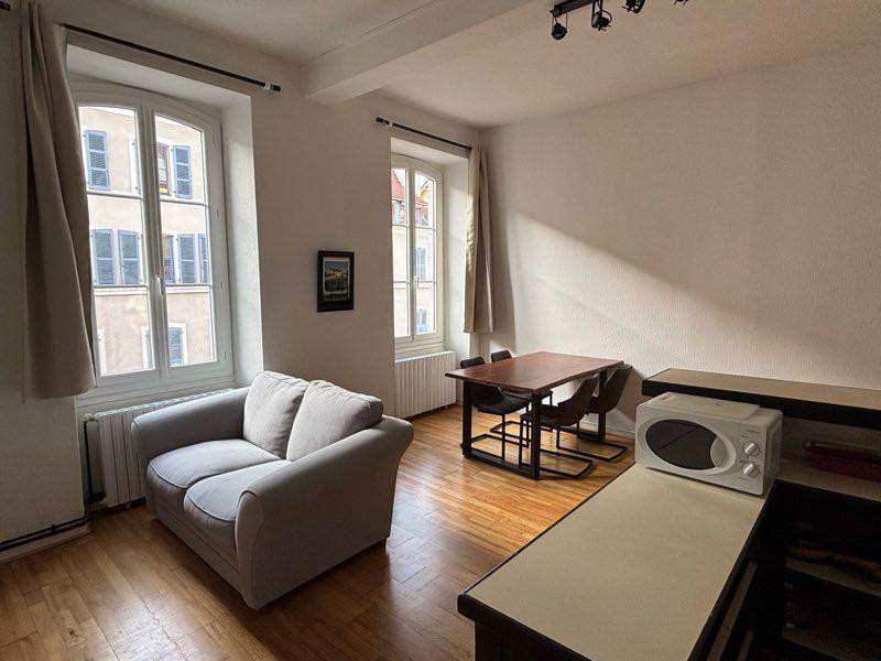 
                                                Location
                                                 Appartement T2 56m2 proche château