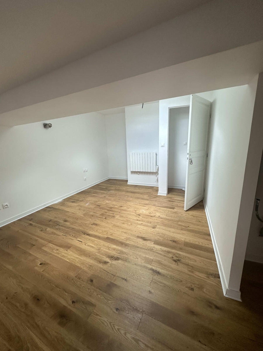 
                                                Vente
                                                 Appartement T2 à Libourne