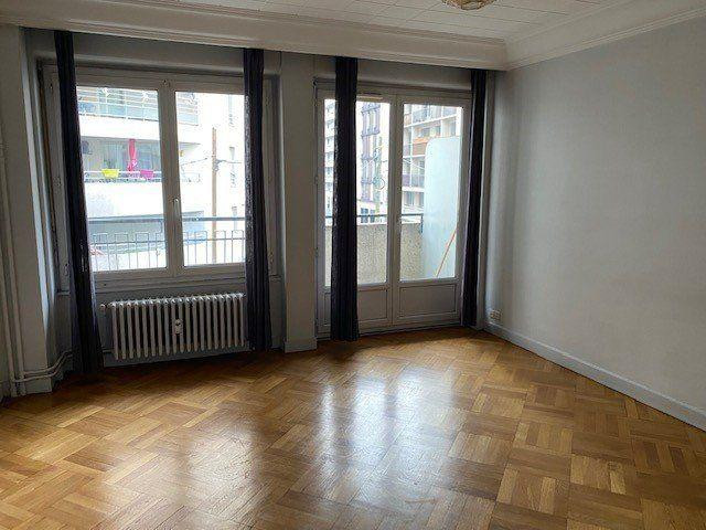 
                                                Location
                                                 APPARTEMENT T2 A LOUER - VILLEURBANNE
