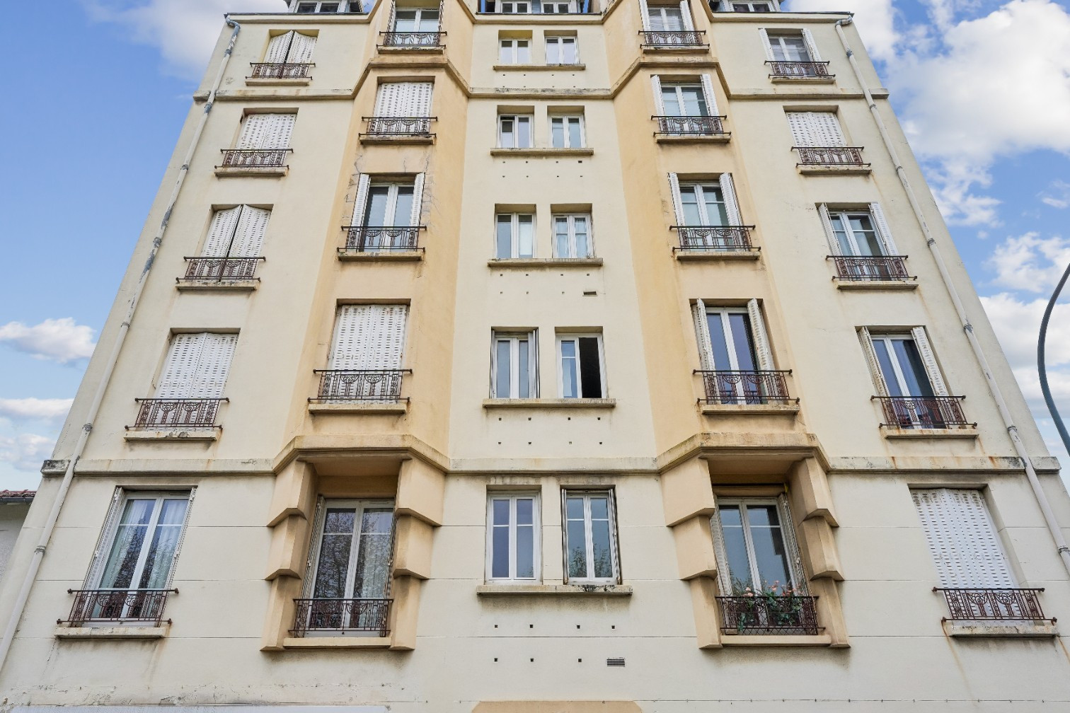 
                                                Vente
                                                 Appartement T2 avec balconnet - Asnières
