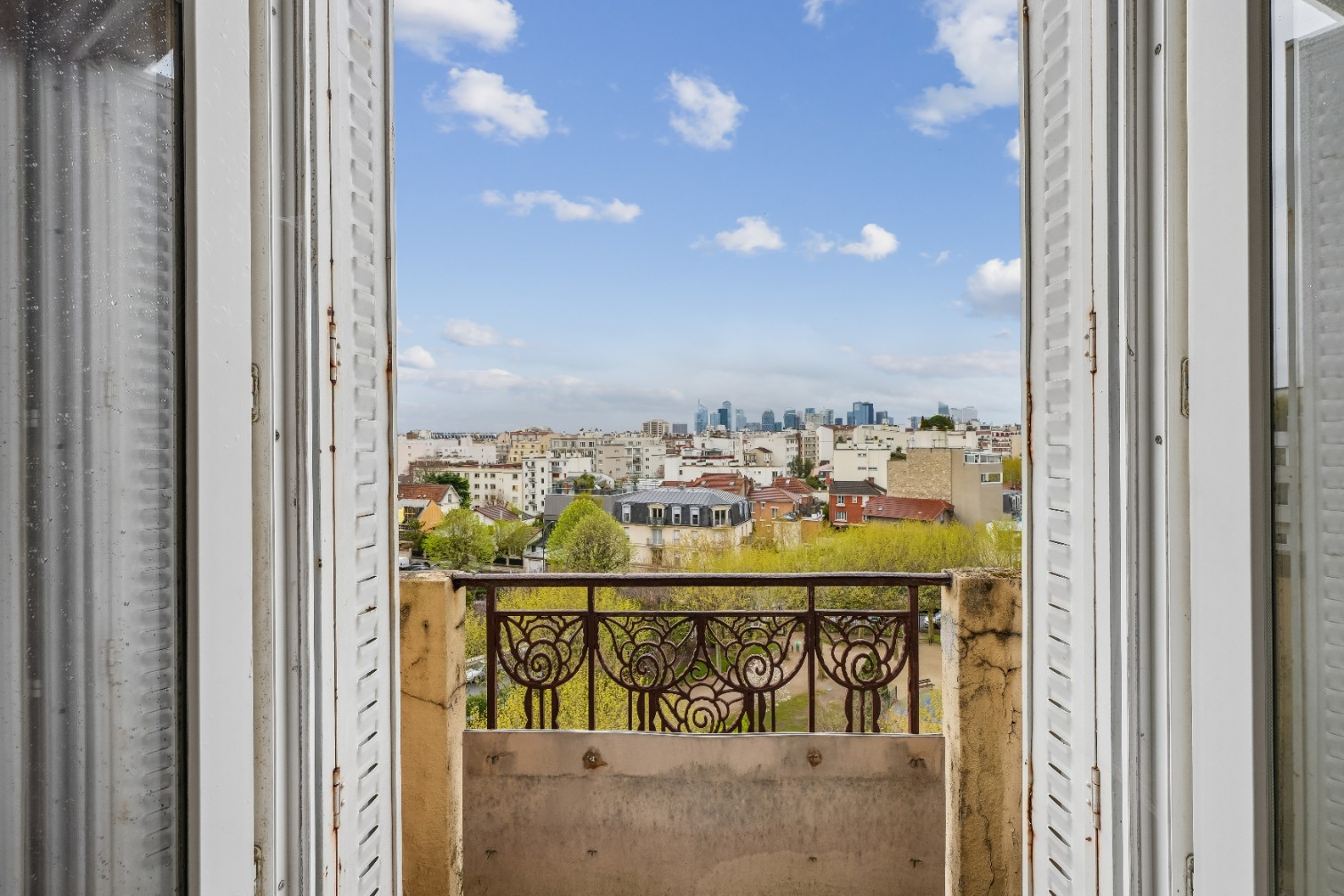 
                                                Vente
                                                 Appartement T2 avec balconnet - Asnières