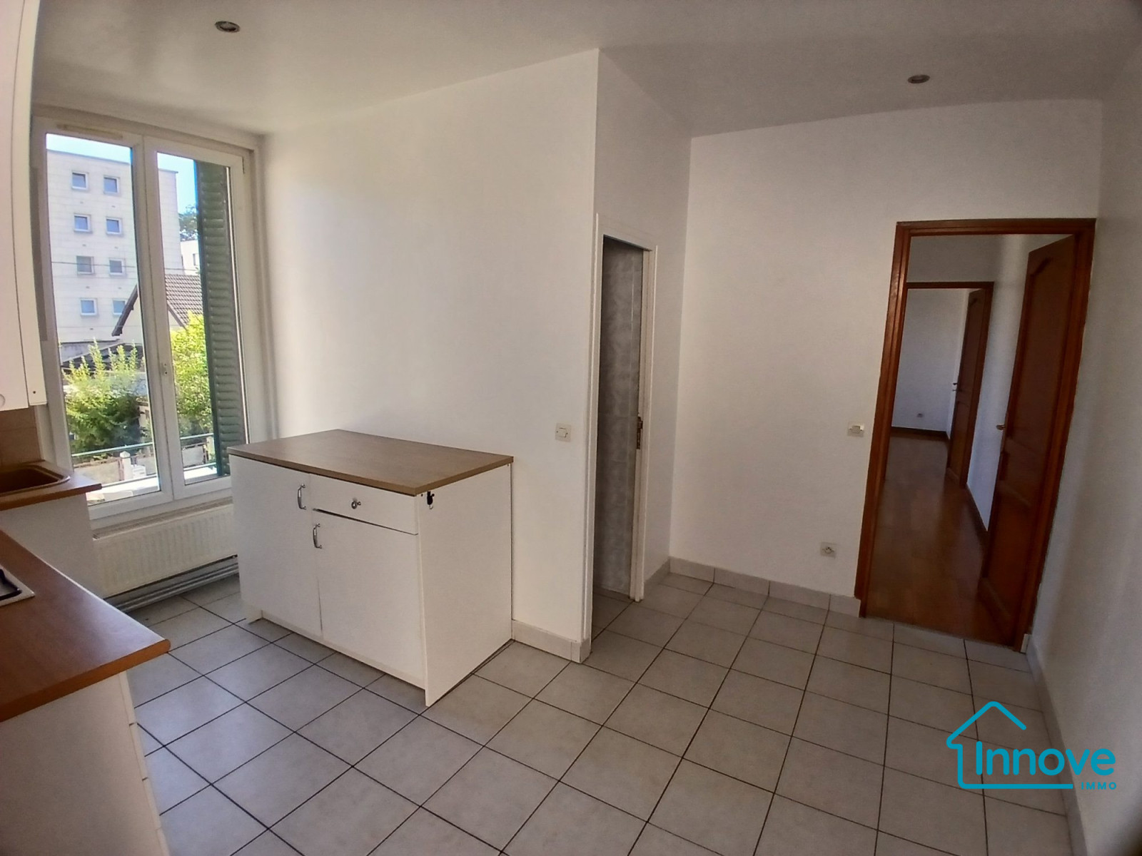 
                                                Vente
                                                 APPARTEMENT T2 AVEC BOX