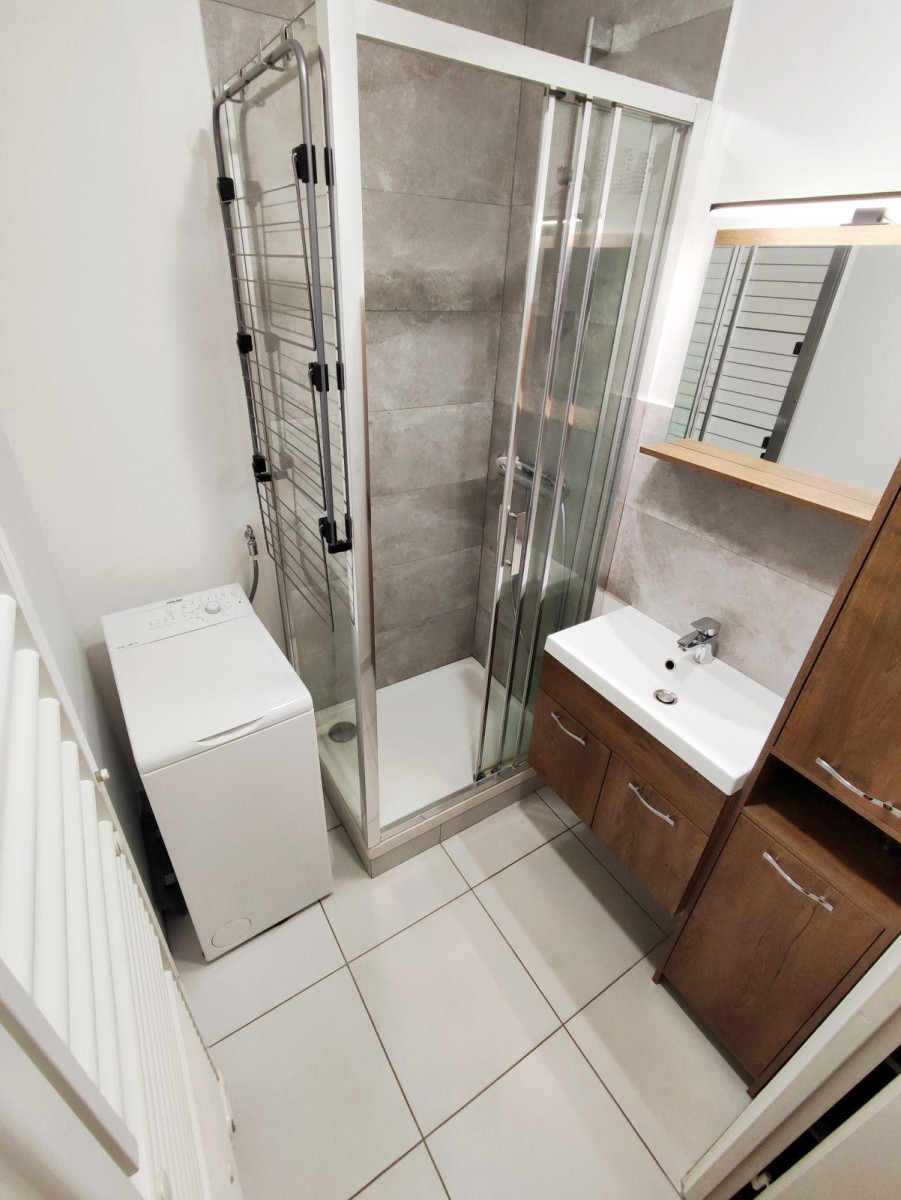 
                                                Location
                                                 Appartement T2 avec grand jardin privatif