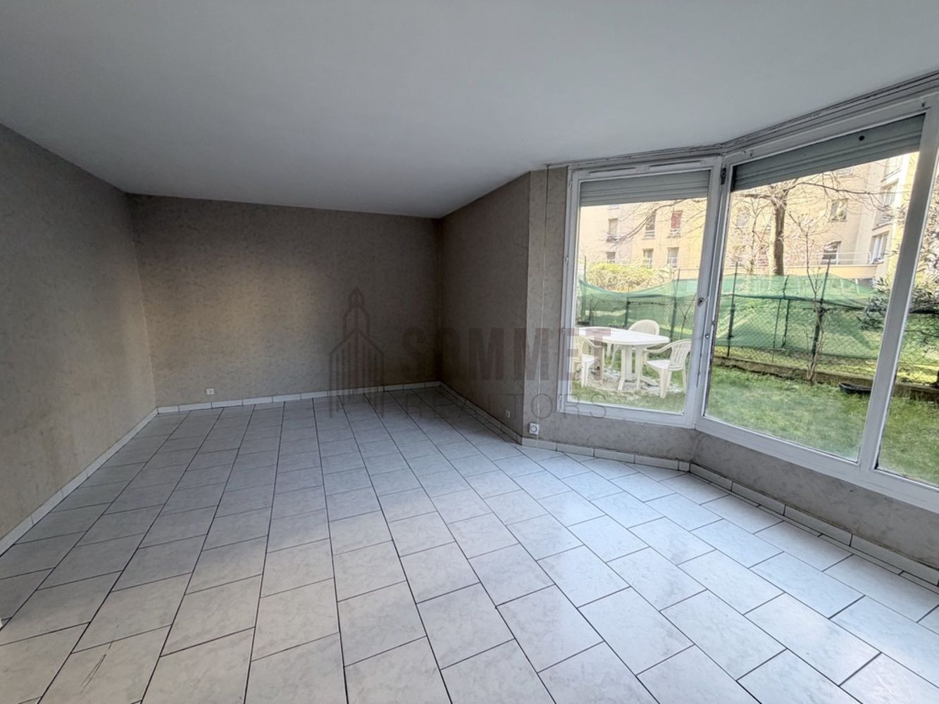 
                                                Location
                                                 Appartement T2 avec jardin et parking