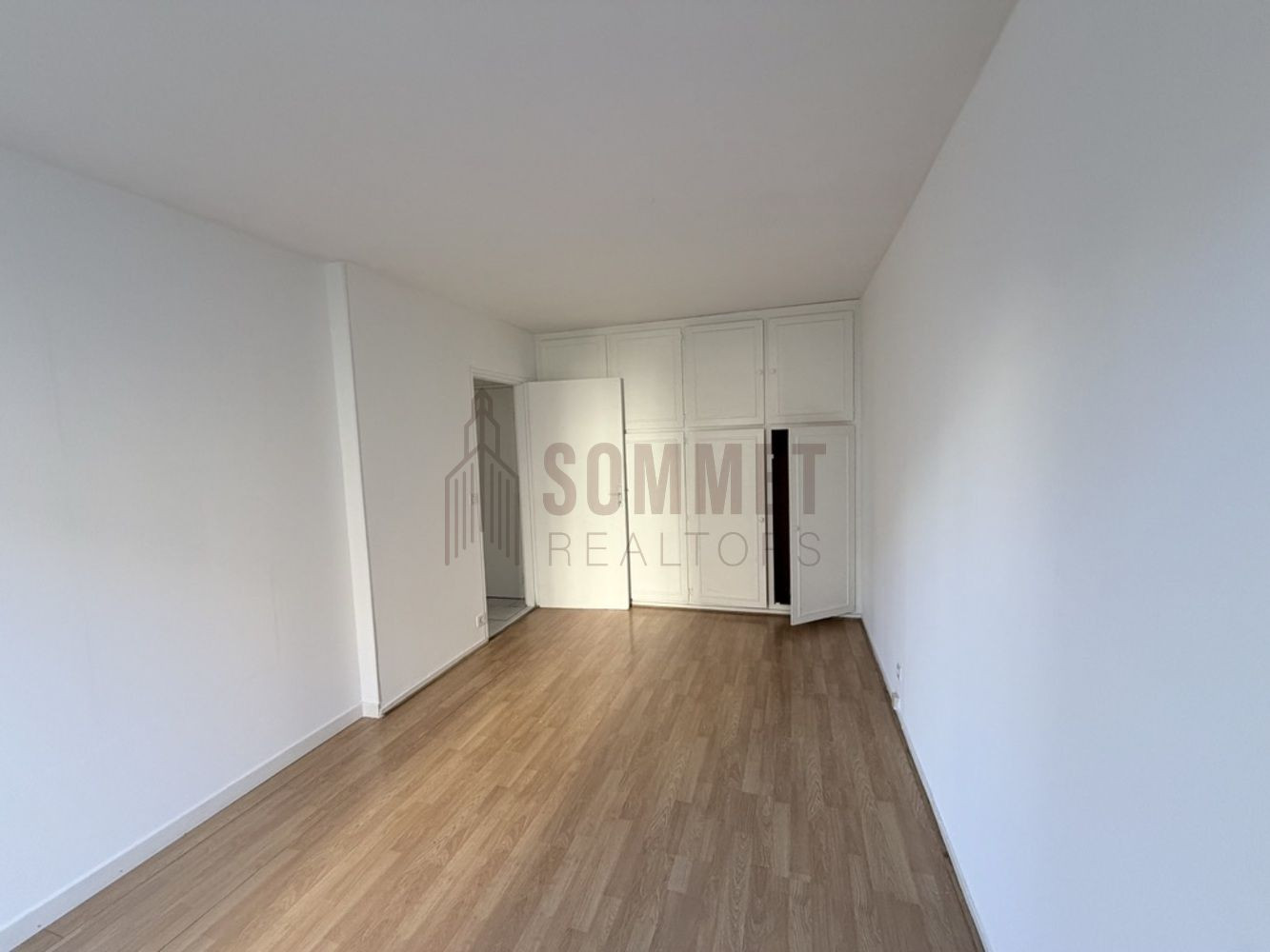 
                                                Location
                                                 Appartement T2 avec jardin et parking