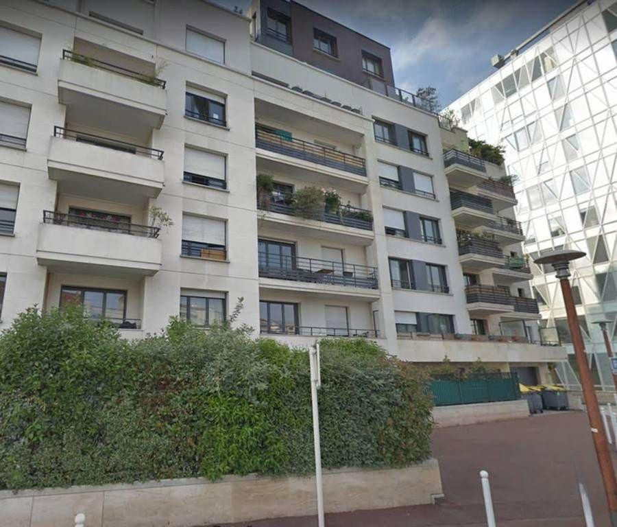 
                                                Location
                                                 APPARTEMENT T2 avec parking à louer