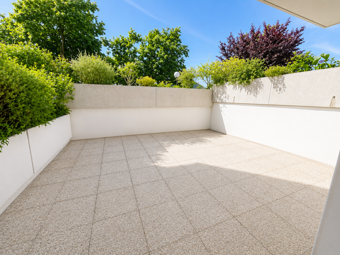 
                                                Vente
                                                 Appartement T2 avec terrasse plein sud et garage – Angers, Hauteurs Saint-Jean