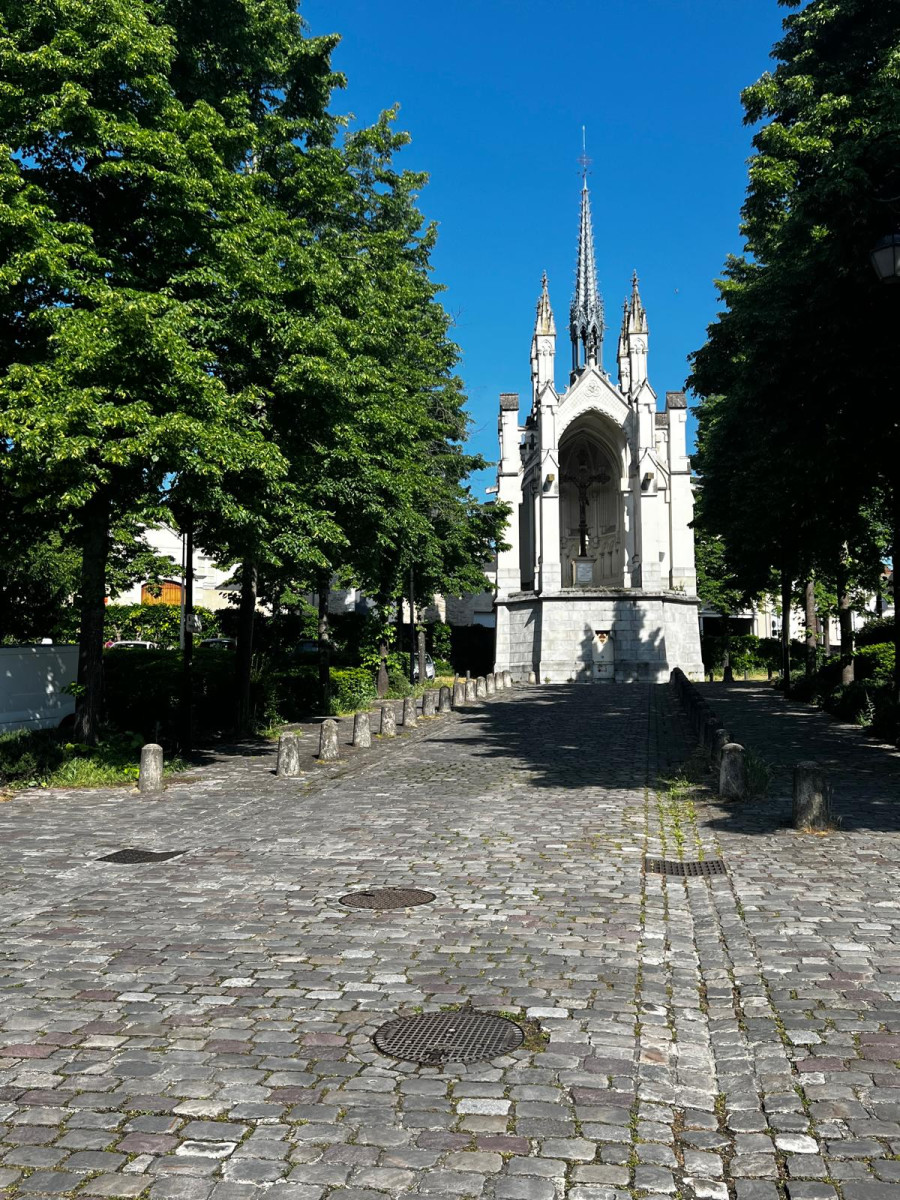 
                                                Vente
                                                 Appartement T2 avec terrasse plein sud et garage – Angers, Hauteurs Saint-Jean
