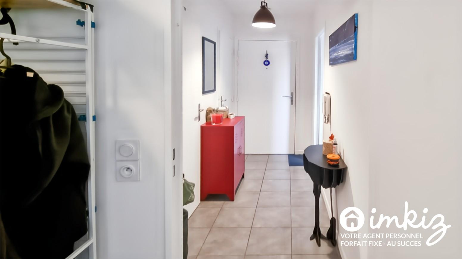
                                                Vente
                                                 Appartement T2 BBC avec loggia, garage et clim