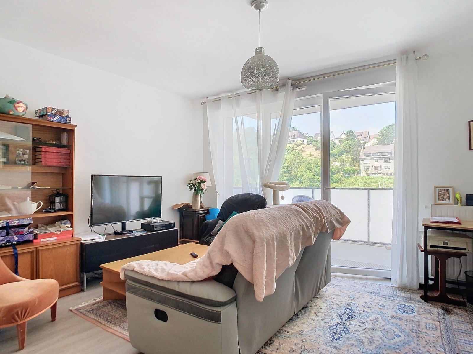 
                                                Vente
                                                 APPARTEMENT T2 CENTRE VILLE IMMEUBLE RECENT