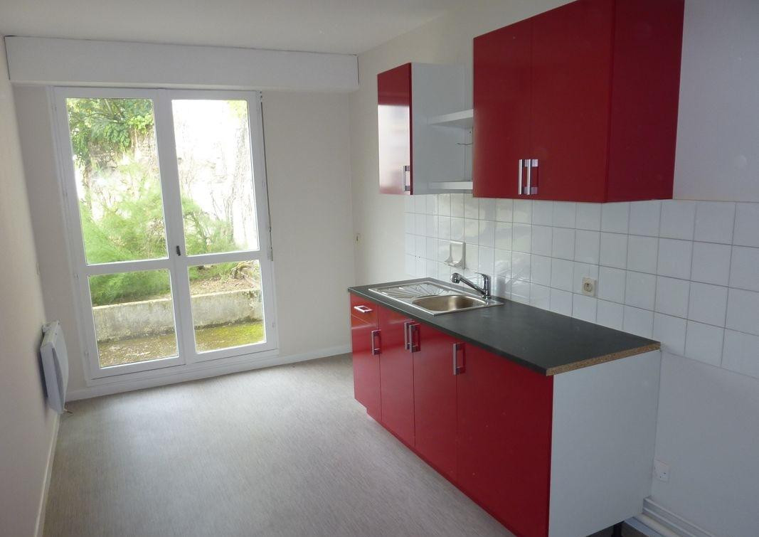 
                                                Location
                                                 Appartement t2 centre ville Nantes