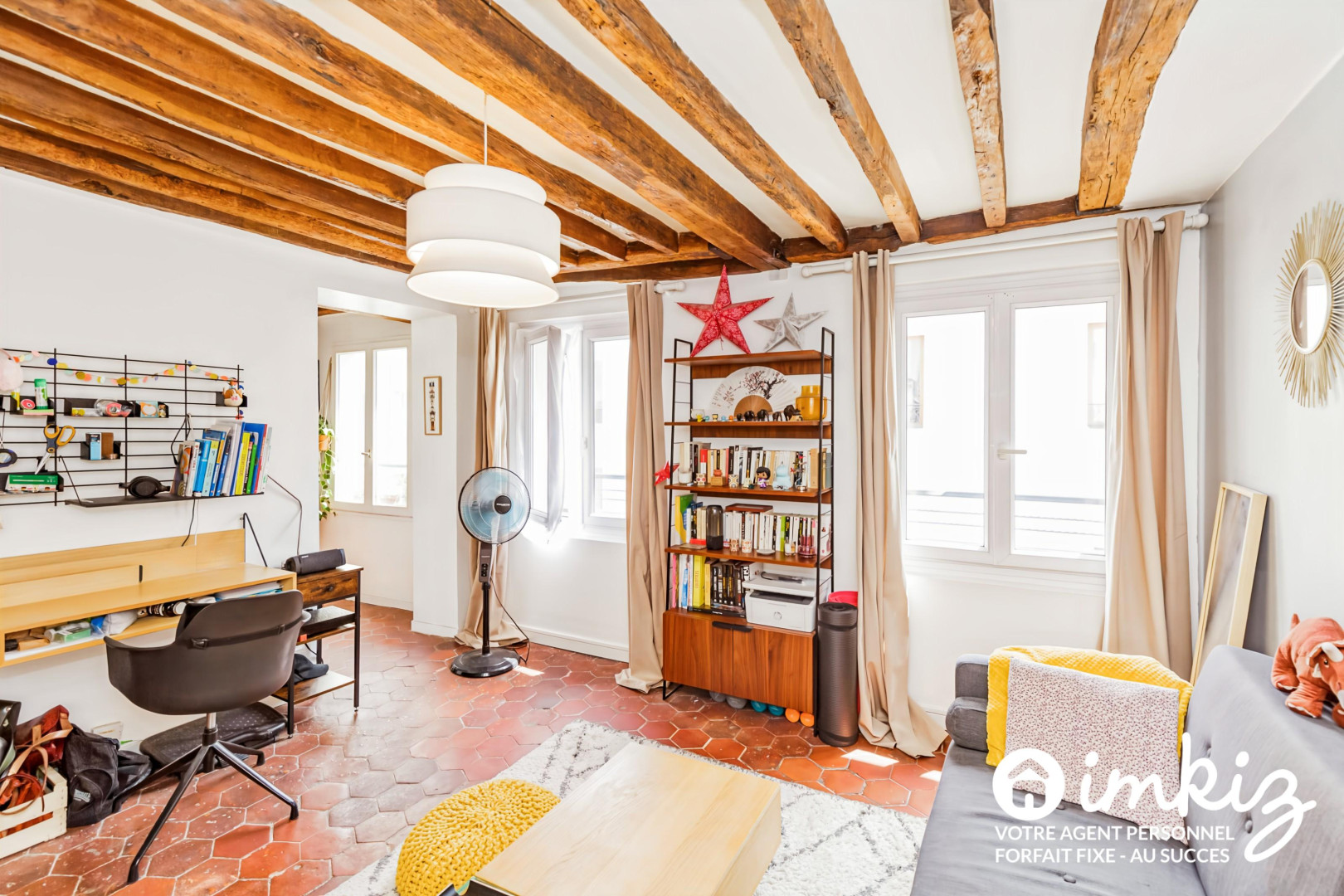 
                                                Vente
                                                 Appartement T2 de charme - tomettes et  poutres