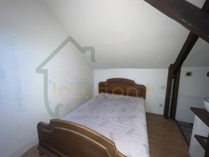 
                                                Location
                                                 Appartement T2 en HYPER-CENTRE