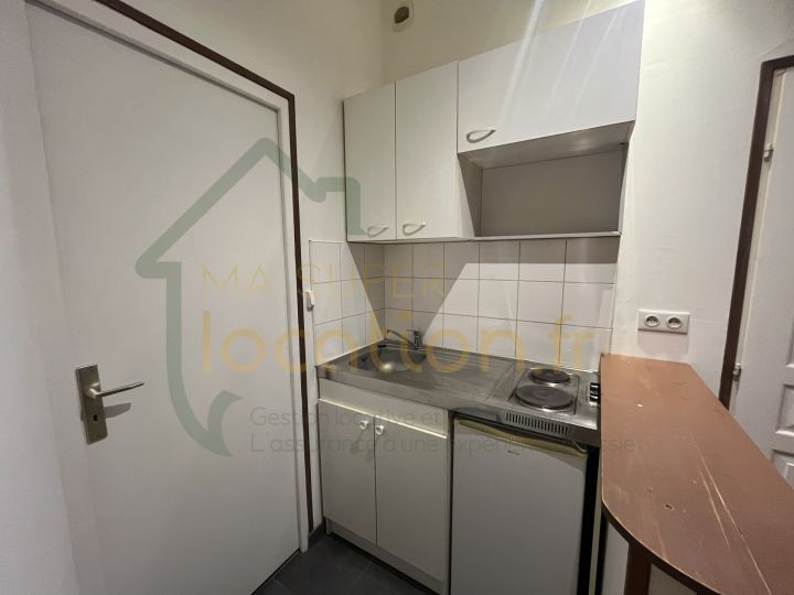 
                                                Location
                                                 Appartement T2 en HYPER-CENTRE proche d'Henri Martin