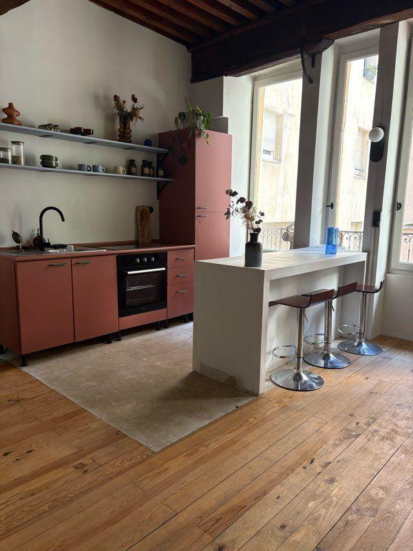 
                                                Location
                                                 Appartement T2 hyper centre