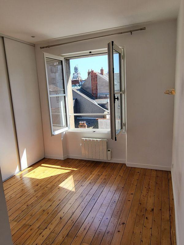 
                                                Location
                                                 Appartement t2 hyper centre Nantes