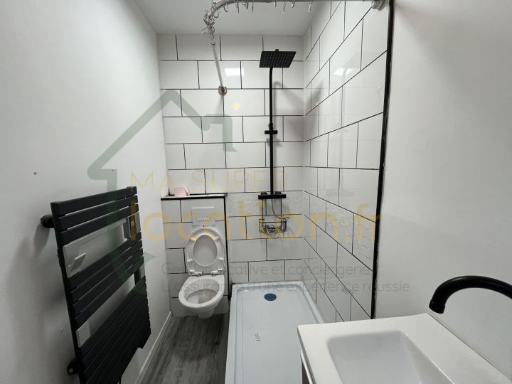 
                                                Location
                                                 Appartement T2 idéalement situé à SAINT-QUENTIN