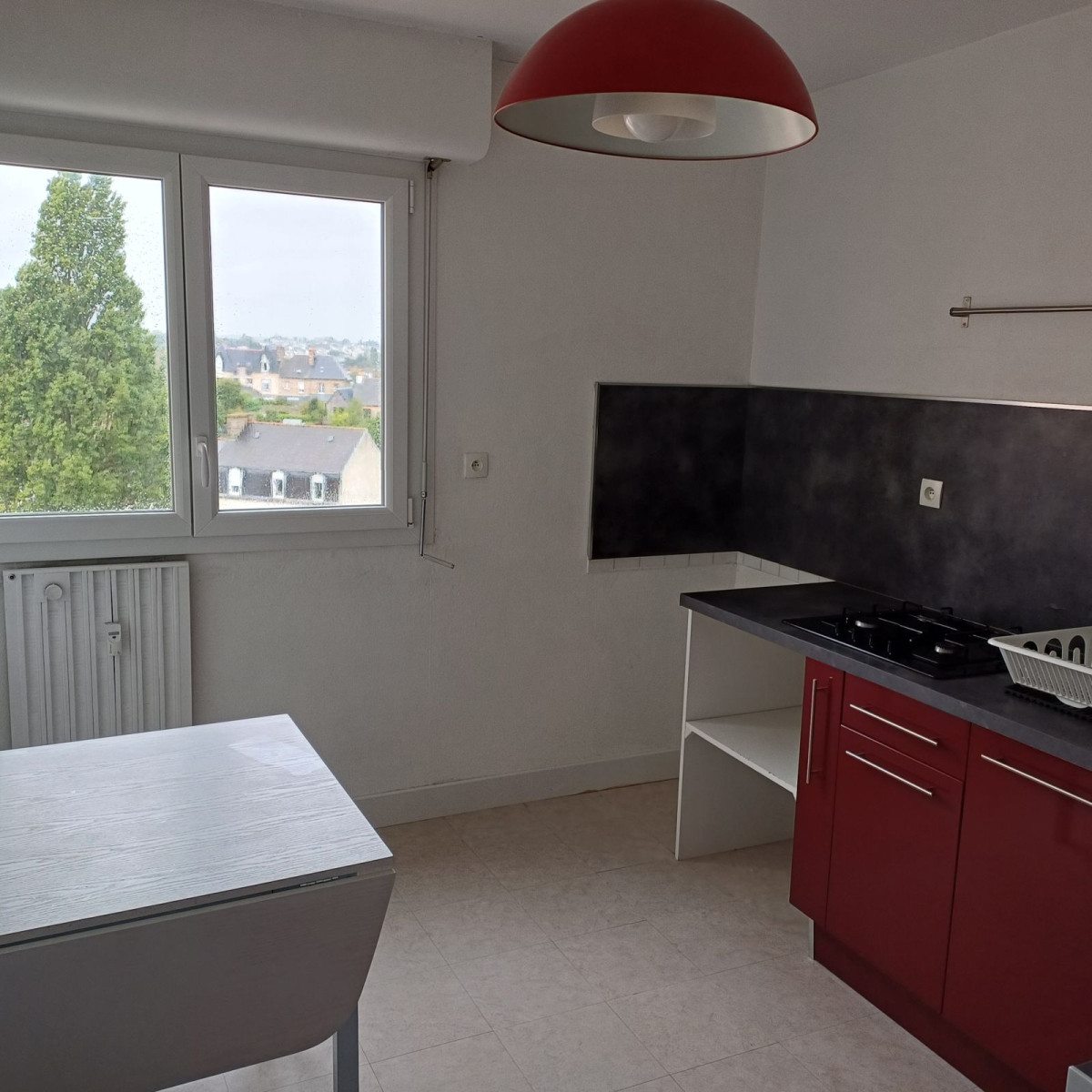 
                                                Location
                                                 Appartement T2 lumineux et calme