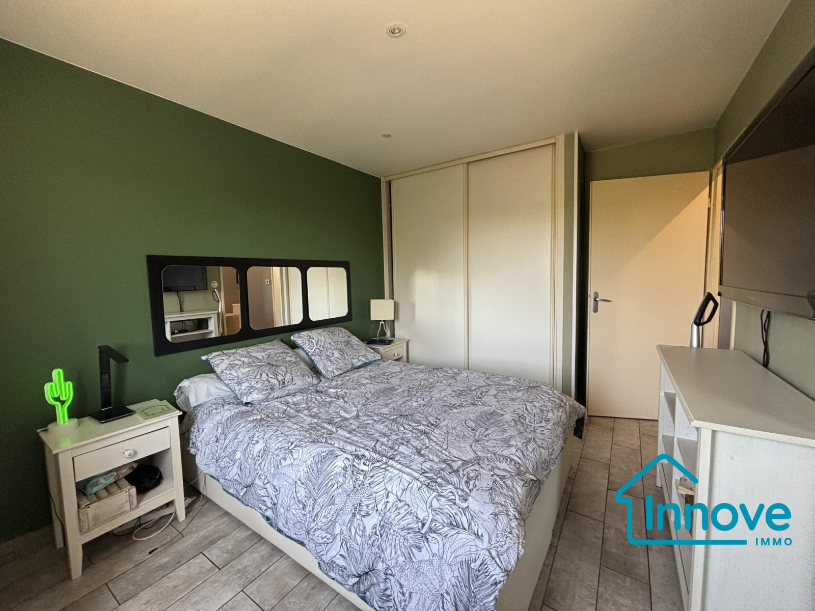 
                                                Vente
                                                 Appartement T2 lumineux et refait à neuf