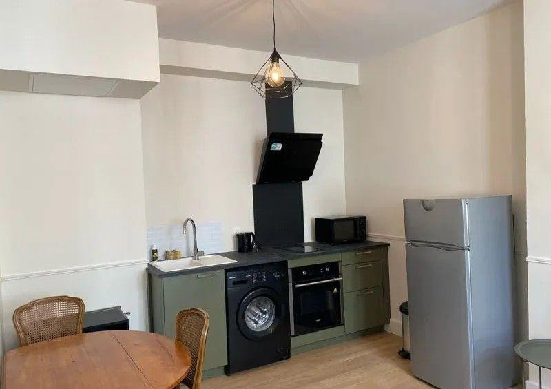 
                                                Location
                                                 Appartement T2 lumineux, meublé - ORLEANS CENTRE