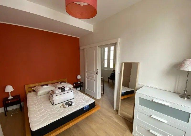 
                                                Location
                                                 Appartement T2 lumineux, meublé - ORLEANS CENTRE
