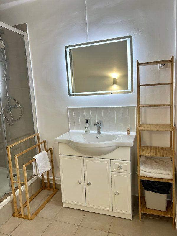 
                                                Location
                                                 Appartement T2 Marseille rue Sainte