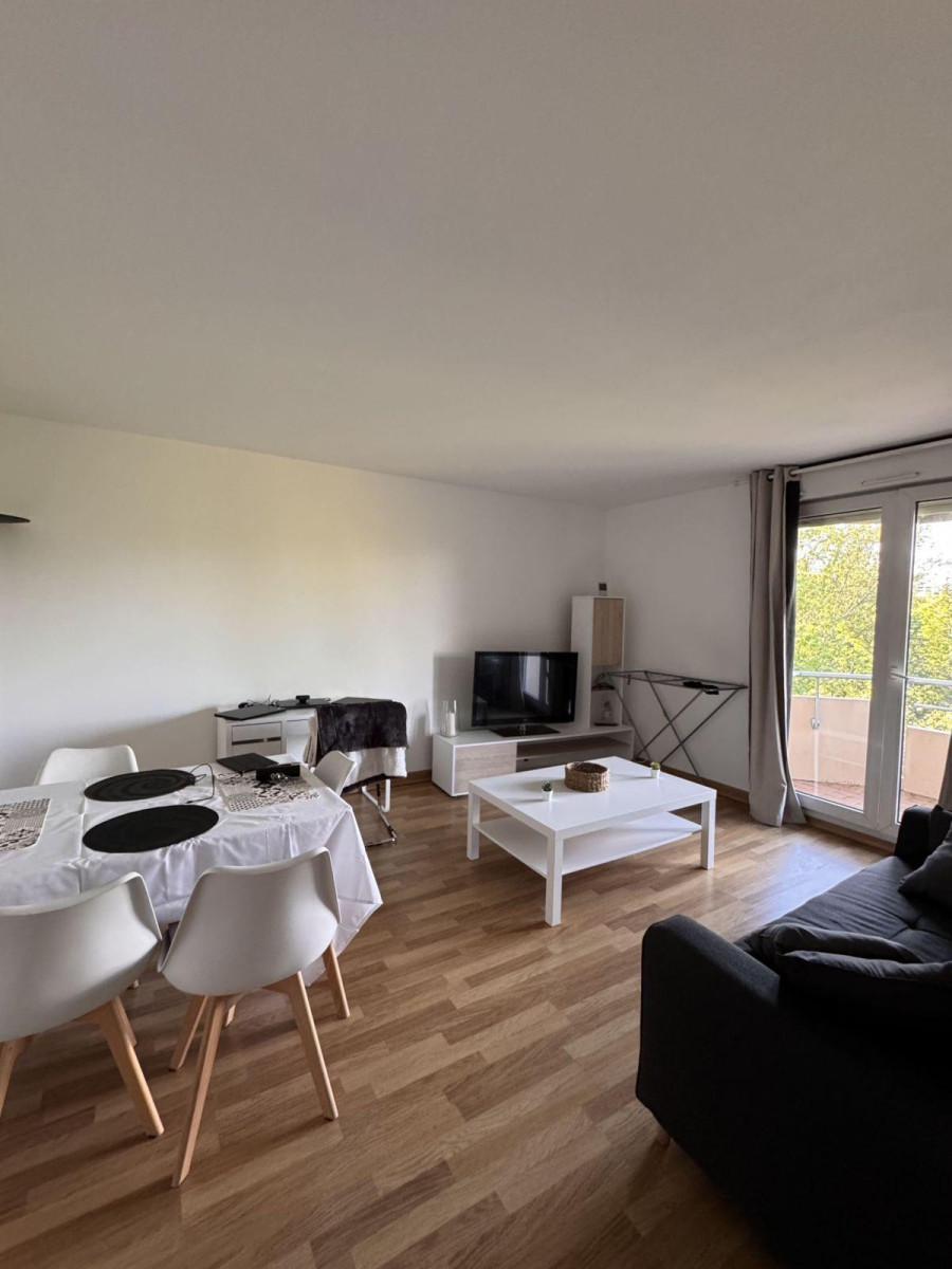 
                                                Location
                                                 Appartement T2 meublé 46m² - Compans Caffarelli