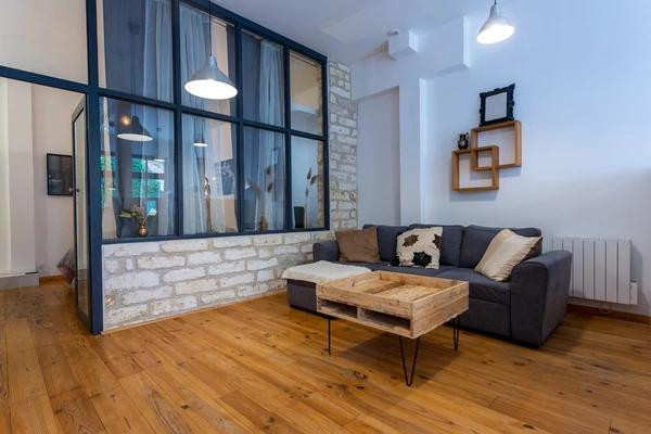 
                                                Location
                                                 Appartement T2 meublé