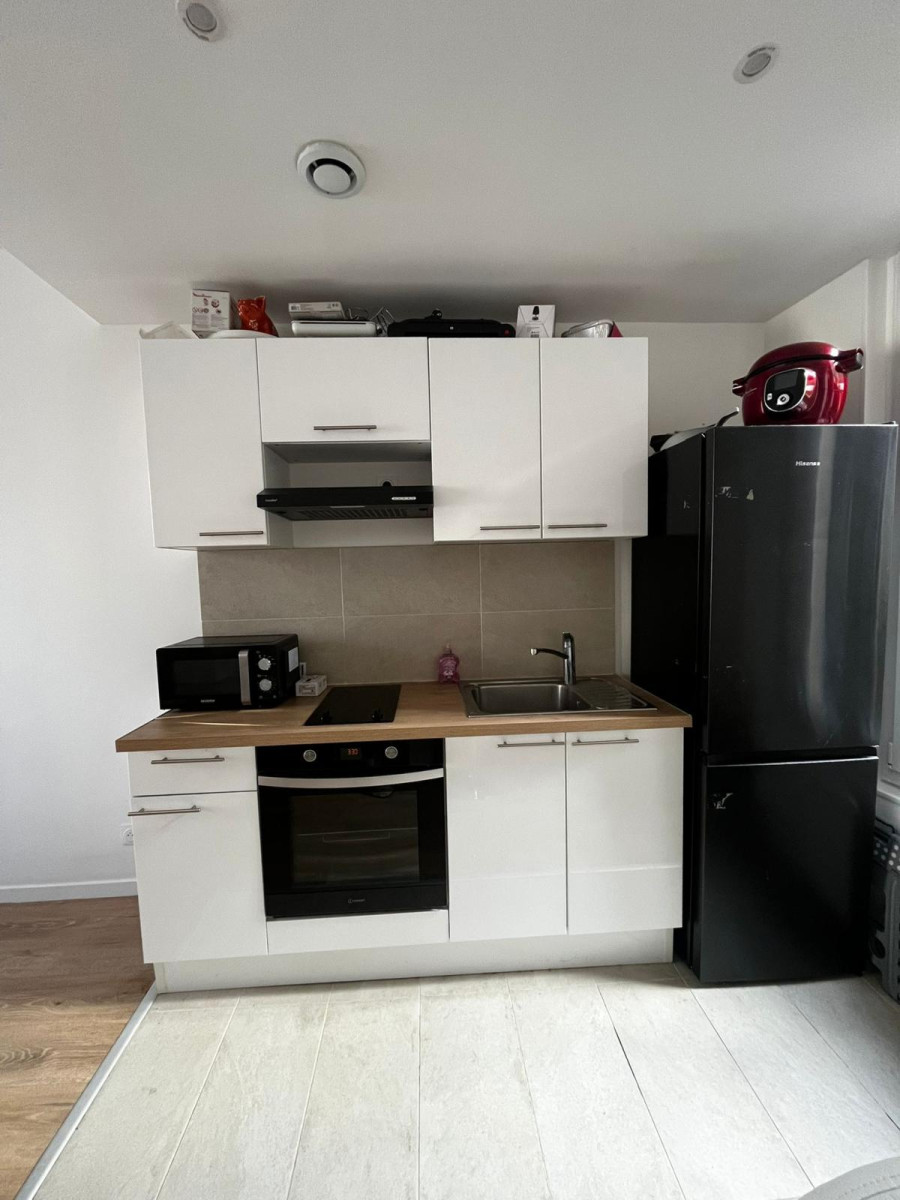 
                                                Location
                                                 Appartement T2 meublé