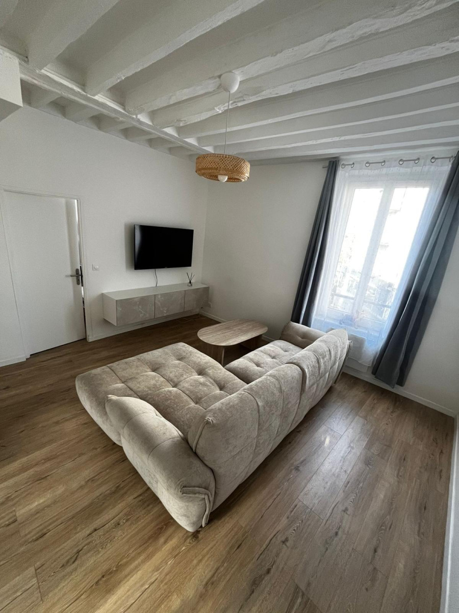 
                                                Location
                                                 Appartement T2 meublé