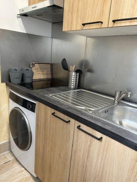 
                                                Location
                                                 Appartement T2 meublé avec cave et jardin