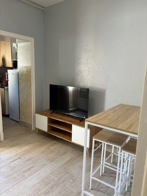 
                                                Location
                                                 Appartement T2 meublé avec cave et jardin