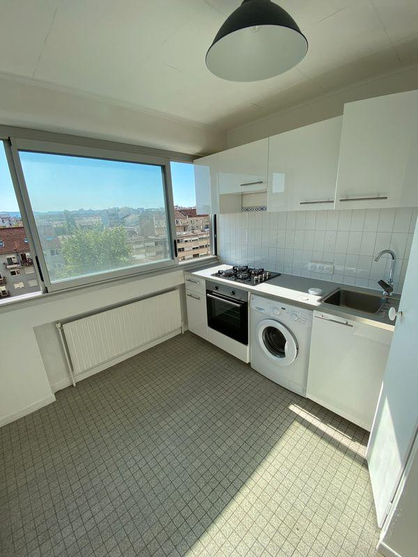 
                                                Location
                                                 Appartement T2 meublé avec garage