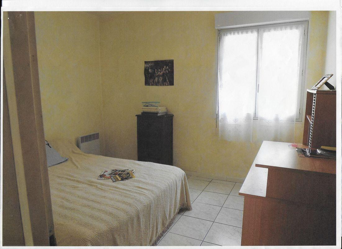
                                                Location
                                                 Appartement T2 meublé avec parking
