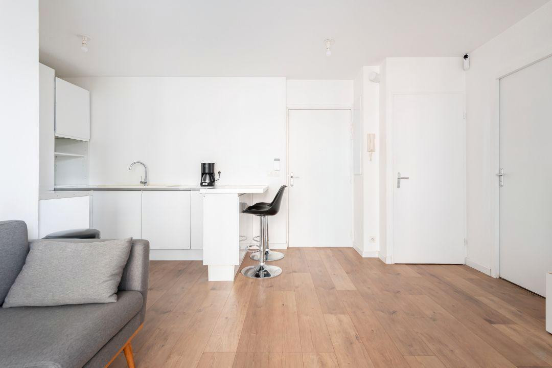 
                                                Location
                                                 Appartement T2 Meublé + balcon et Garage St Charle