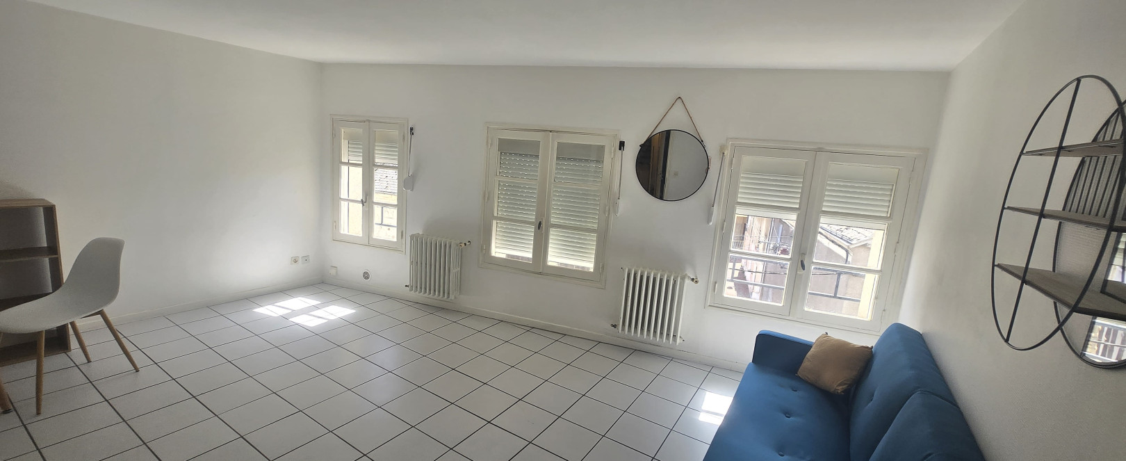 
                                                Location
                                                 Appartement T2 meublé Châtellerault