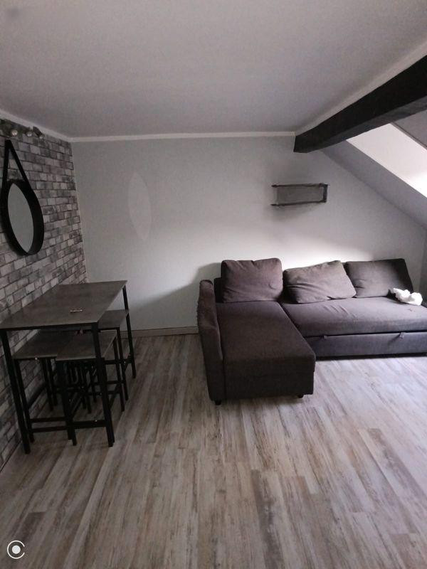 
                                                Location
                                                 Appartement T2 meublé CHATOU