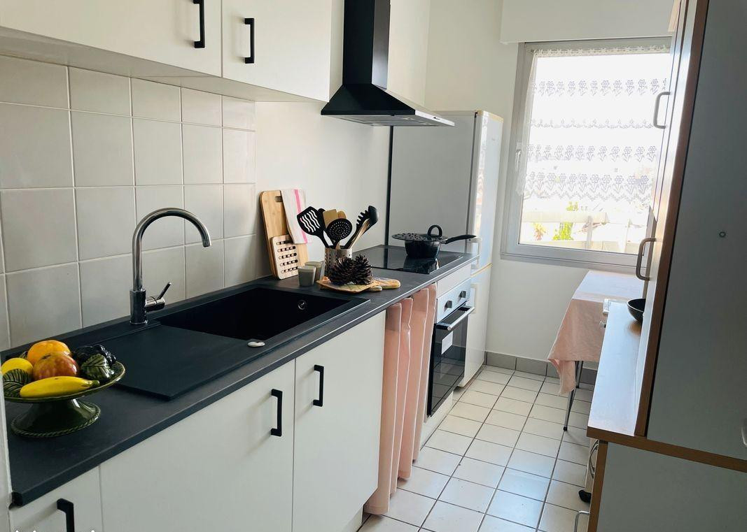 
                                                Location
                                                 Appartement T2 meublé de 52 m² – Bordeaux centre
