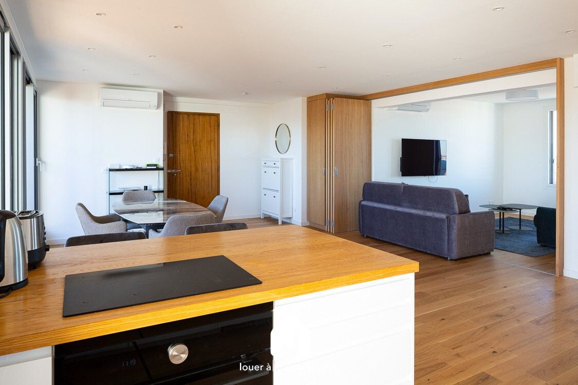 
                                                Location
                                                 Appartement T2 meuble en Rooftop, à la Joliette