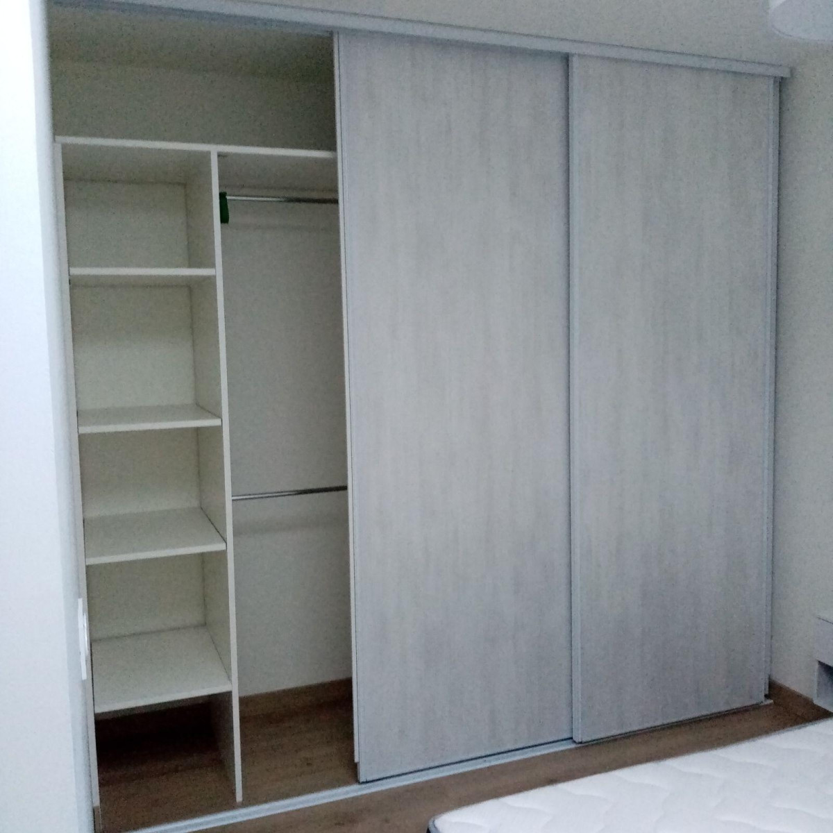 
                                                Location
                                                 Appartement T2 meublé et lumineux