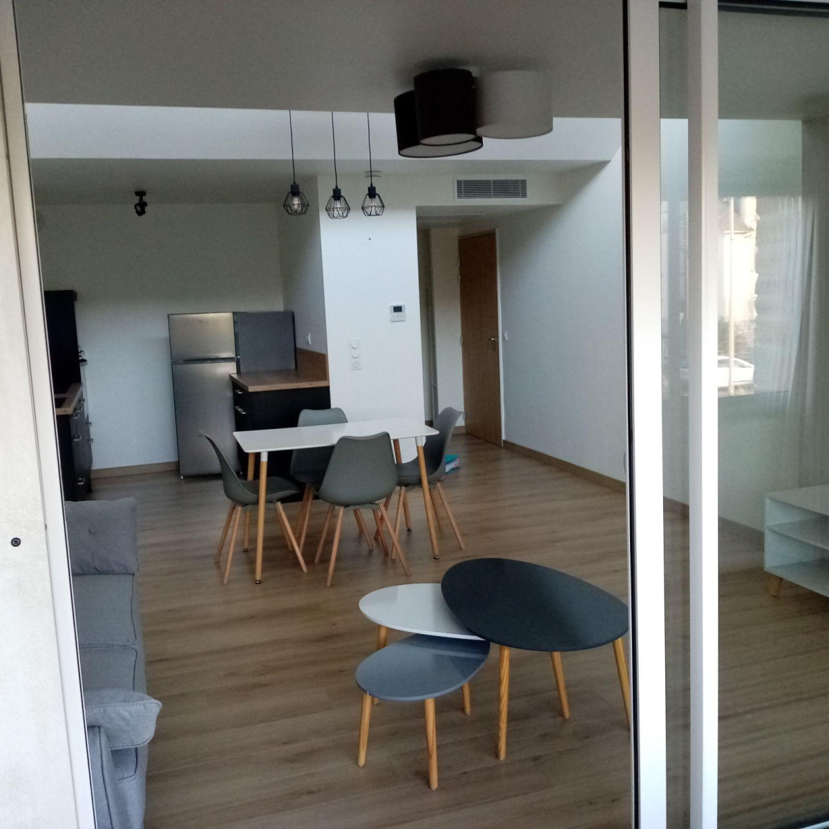 
                                                Location
                                                 Appartement T2 meublé et lumineux