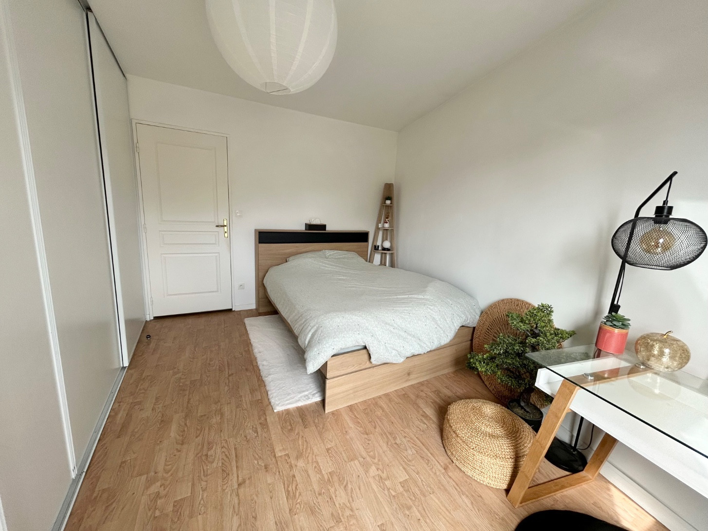 
                                                Location
                                                 Appartement T2 meublé, garage et balcon Amiens